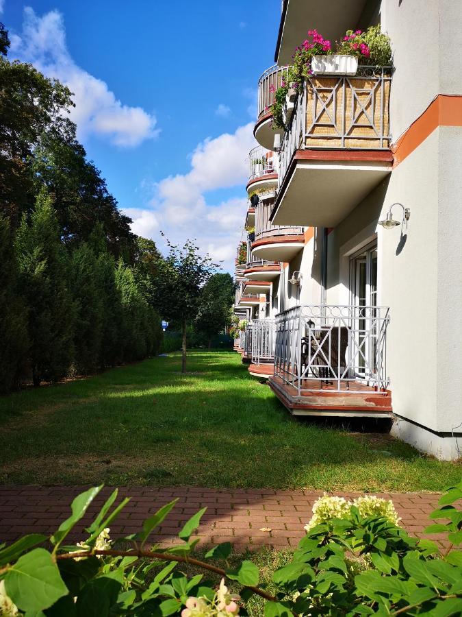 Arboretum Apartments Kórnik Exteriör bild